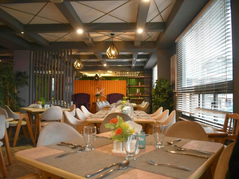 Hospitality & Restaurants